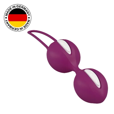 Вагінальні кульки Fun Factory SMARTBALLS DUO, бордово-білі, 2 шт, діаметр 3,2 та 3,6 см
