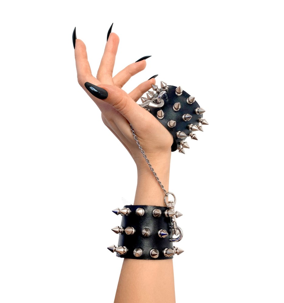 Наручники з шипами Art of Sex - Rose Spiked Leather Handcuffs, натуральна шкіра - зображення 1
