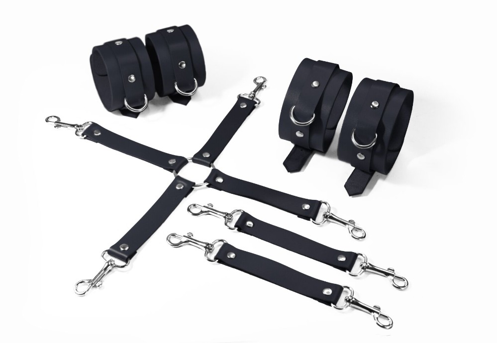Набір для БДСМ Feral Feelings BDSM Kit 3 Black, наручники, поножі, хрестовина - зображення 1