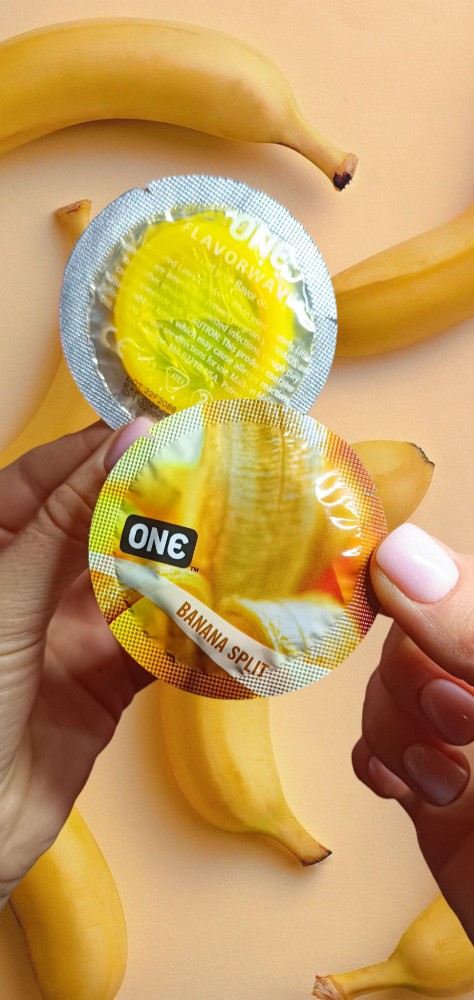 Презервативы ONE Banana Split (ароматизированные)(по 1 шт)(упаковка может отличаться цветом и рисунк - зображення 1